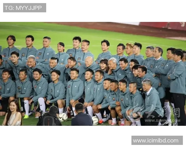 足球明星赛精彩回顾全场视频尽享球星风采与激情瞬间